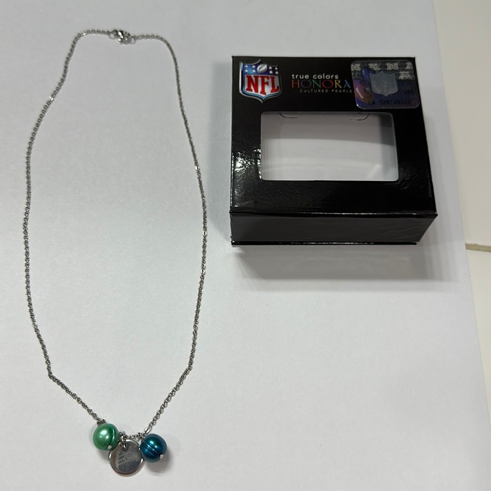 Honora sterling silver Seattle Seahawk’s necklace